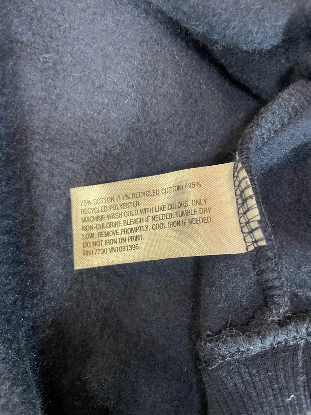 Wild Fable Relaxed London Graphic V Neck Sweatshirt - Navy Plus Size XXL | NWT - Picture 3 of 4